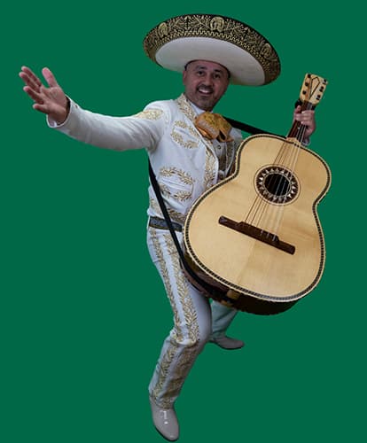 Christian Javier Escobar Acosta - Guitarron - Coros